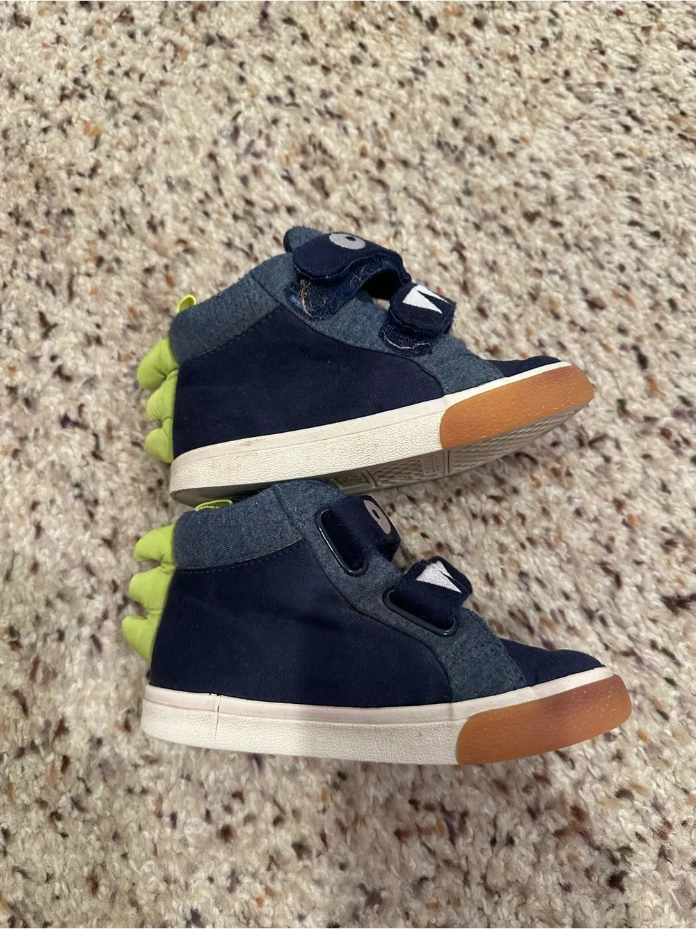 GAP Baby Navy Baby Shark Sneakers size 7